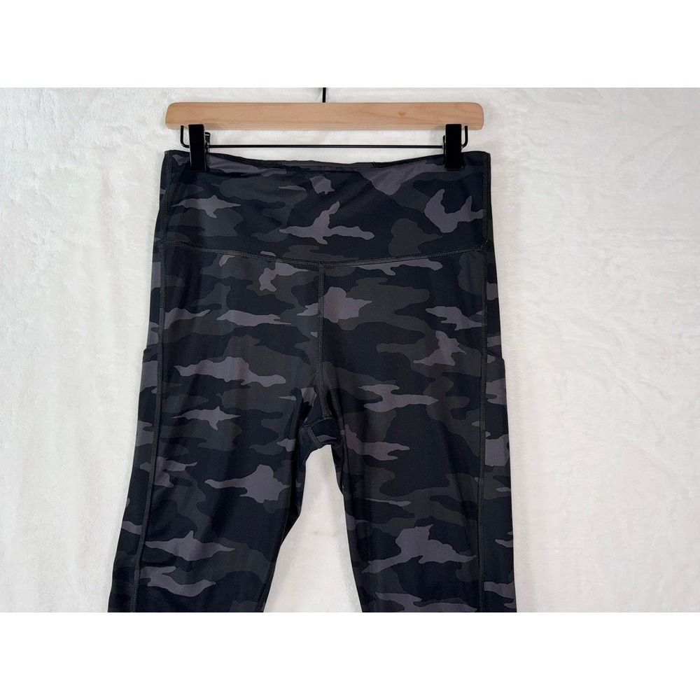 Athleta Ultimate Camo 7/8 Tight Gray Black High Rise Pocket Leggings Womens M - Picture 10 of 12